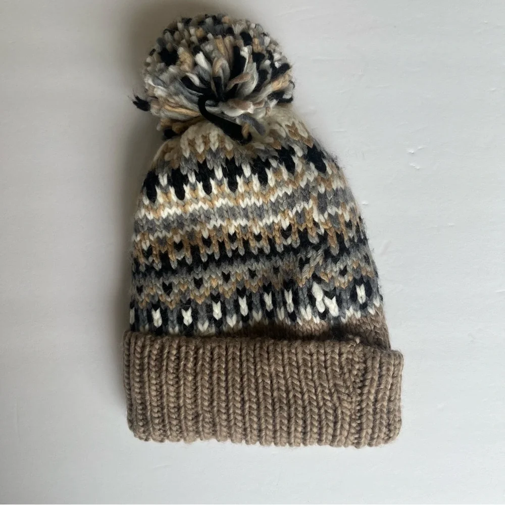 NWT Rooted Soul Neutral Knit Beanie OS